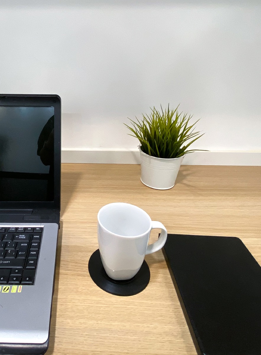Detalle de puesto de trabajo en Coworking Oleiros